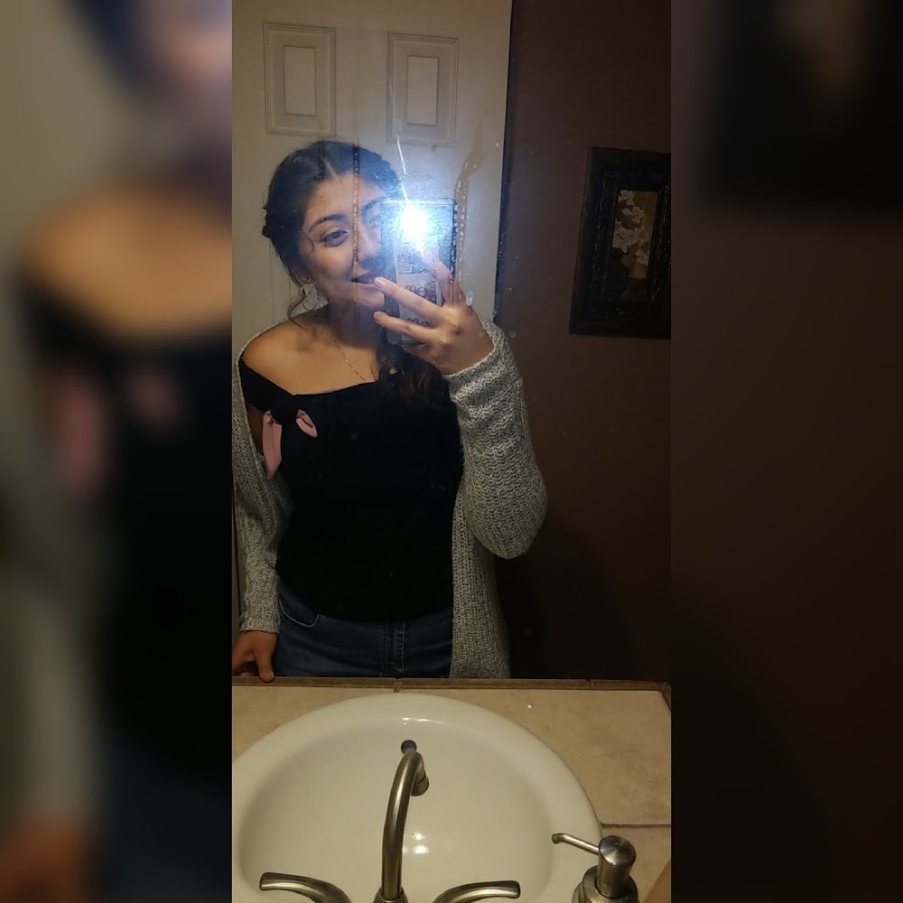 Meet your Posher, Roxy